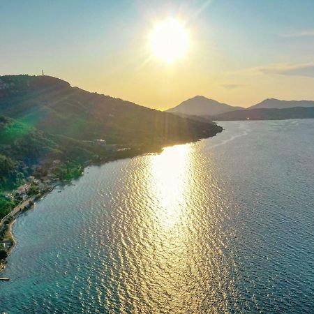 Valtes Luxurious Apartments Mpoukaris Dış mekan fotoğraf